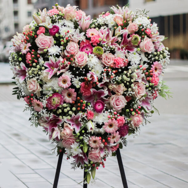 kwiaty na pogrzeb kwiaciarnia łomianki